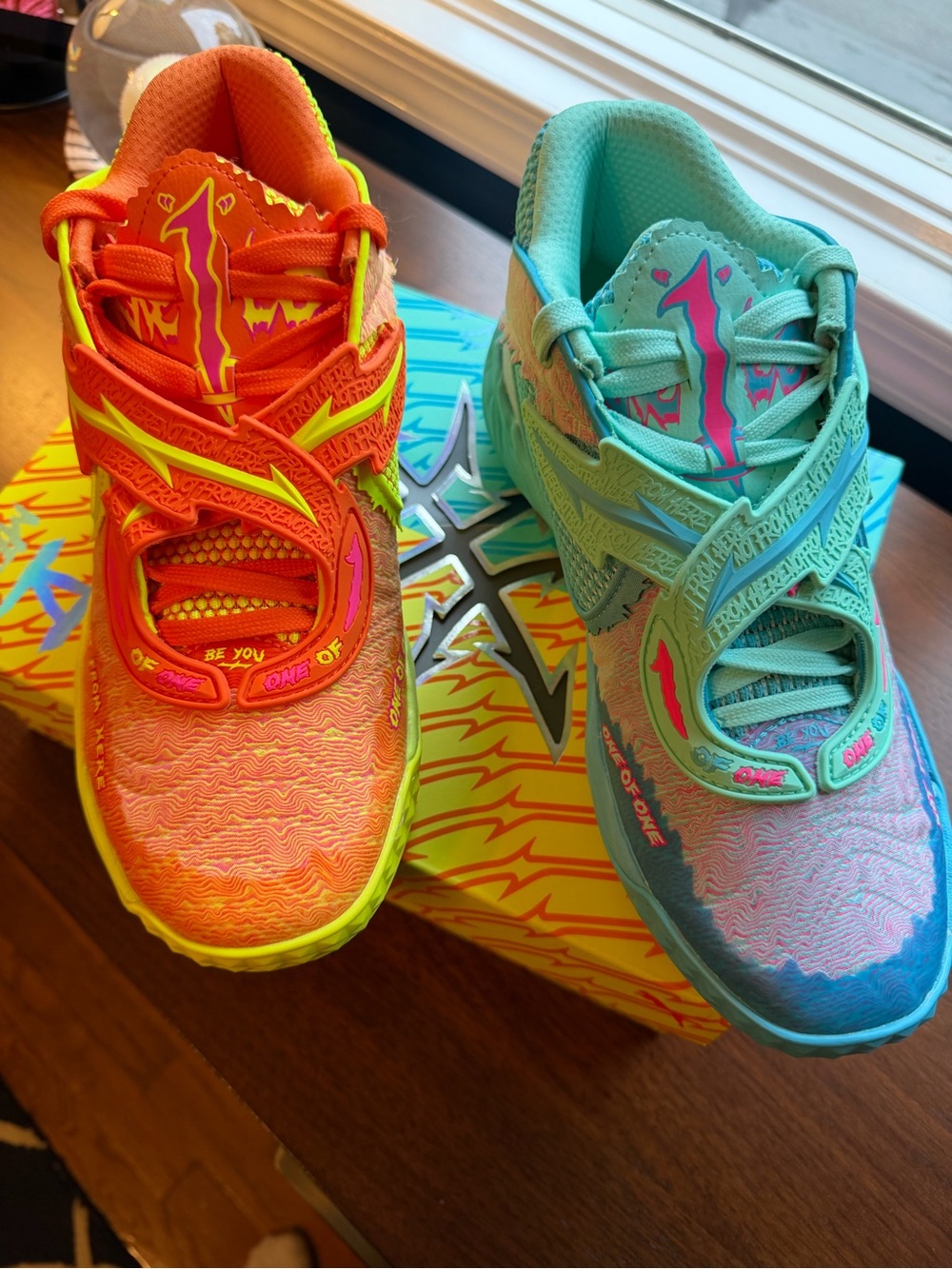 Puma Kid's Bright Orange & Teal Mismatched Sneakers